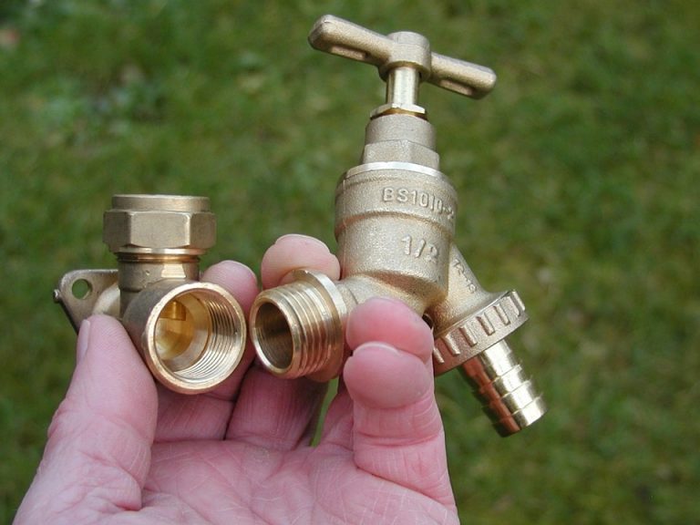 plumbing-1002152_960_720